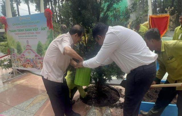 Tree Planting Ceremony at Suoi Tien Park  as an initiative of #Plant4Mother on September 27