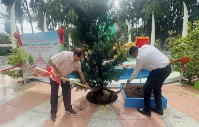 Tree Planting Ceremony at Suoi Tien Park  as an initiative of #Plant4Mother on September 27
