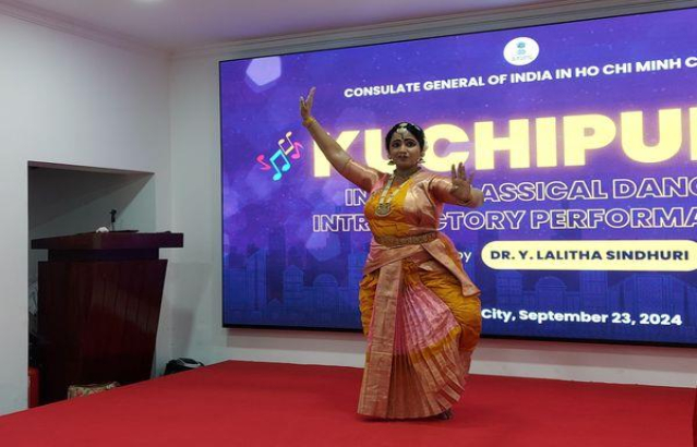 The show “Kuchipudi - Indian Classical Dance Introductory Performance”