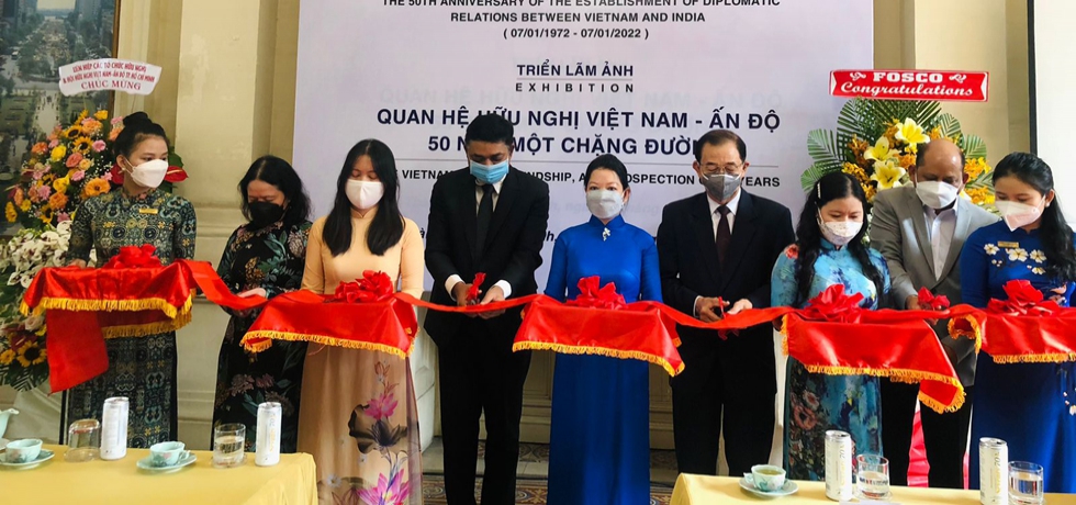 Inauguration Ceremony of the Photo Exhibition on “India-Vietnam Friendship: A Retrospection of 50 years”, organized by Ho Chi Minh City Union of Friendship Organizations (HUFO) and Vietnam-India Friendship Association (VIFA) on 07th January, 2022.